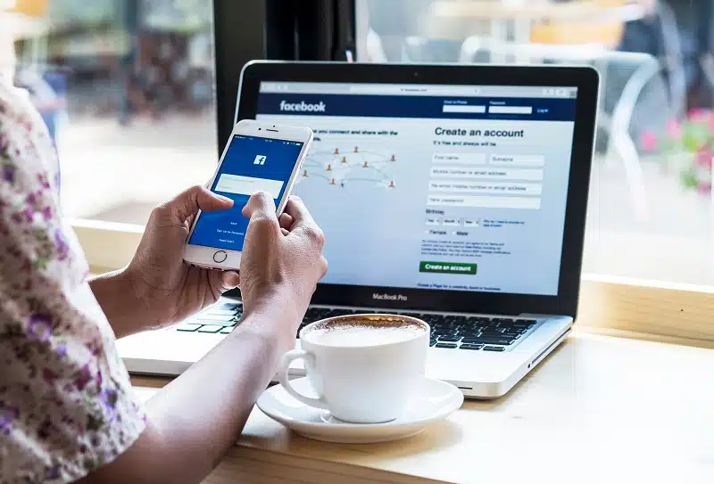 Ne manquez plus une visite de profil Facebook grâce aux notifications